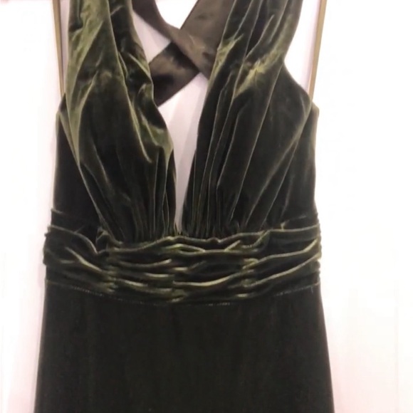 Revelry Velvet Backless Dress in Deep Green - Picture 5 of 5